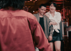 剧情的进展也逐渐了卢少骅最终踏上了制