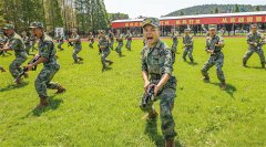 看的第一本书是《日志》